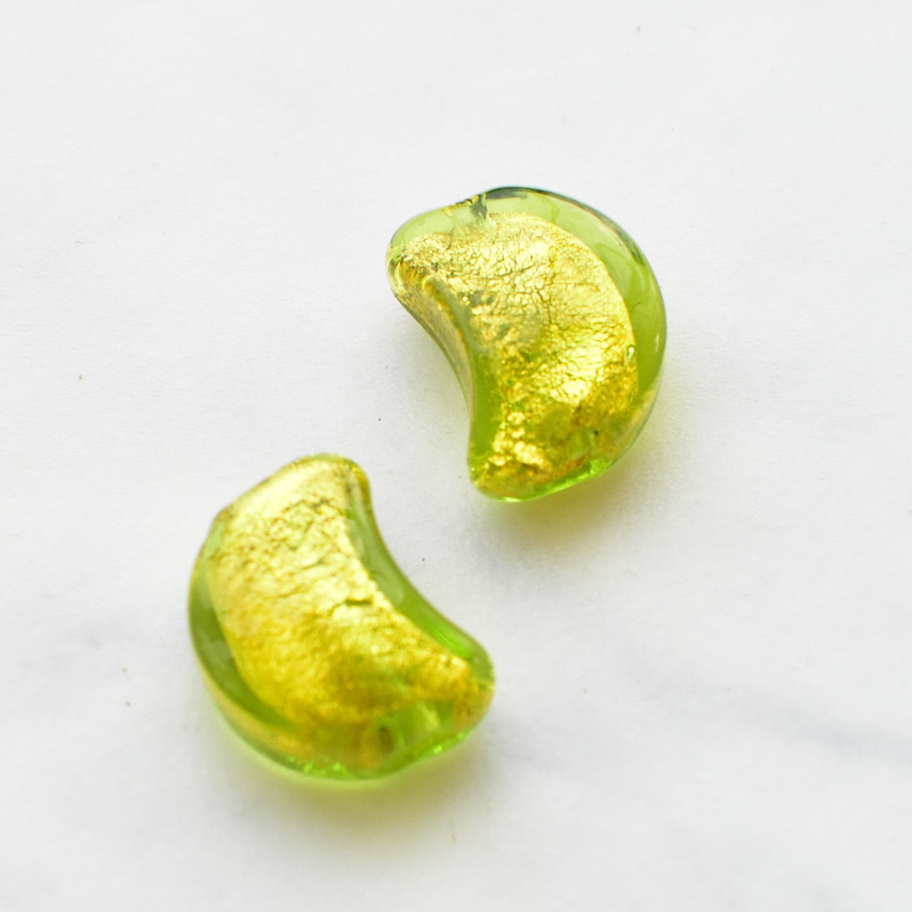 ベネチアンガラスビーズ お月様の形 15ミリ