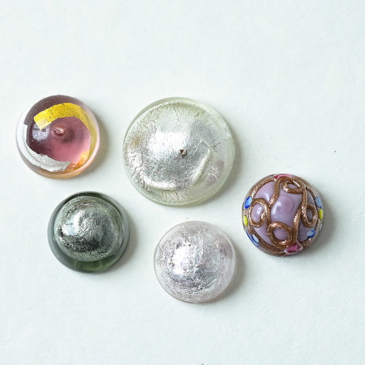 ベネチアンガラスの貼り付けカボションパーツ グレー