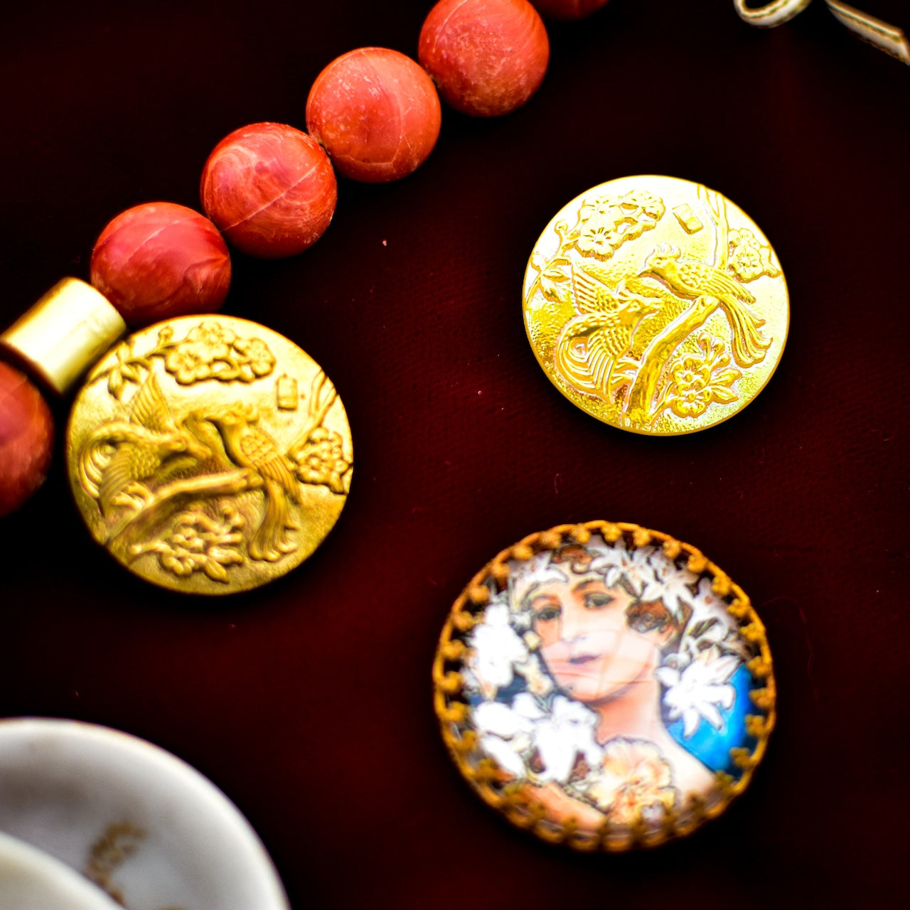 アンティークチェコガラスボタン 鳥 27ミリ ガラス製 チェコボタン