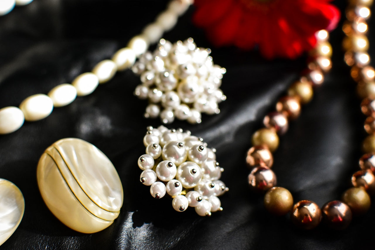 ヴィンテージネックレス ネジ式留め具 金属アレルギーにおすすめ 送料無料