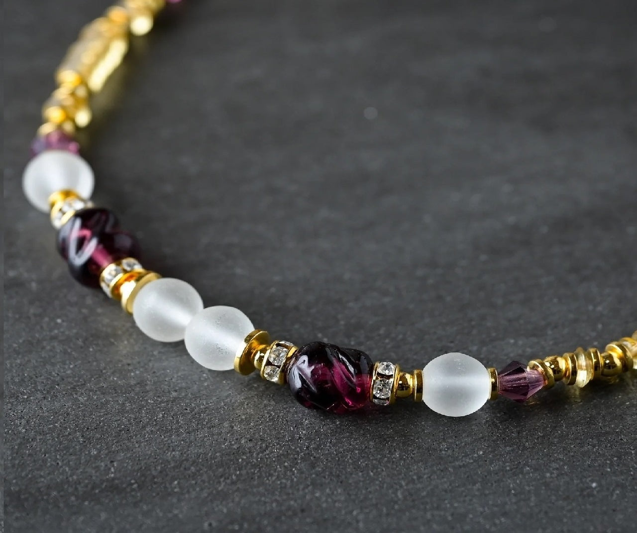 ベネチアンガラスビーズのネックレス シンプル