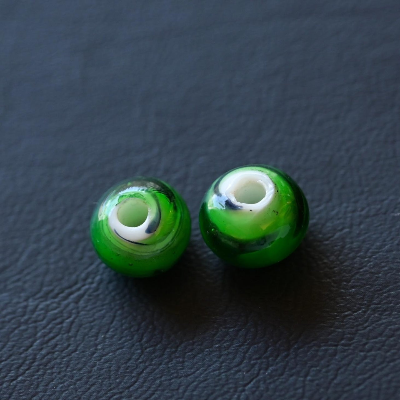 2個セット チェコ ヴィンテージビーズ ランプワークビーズ スイカの模様