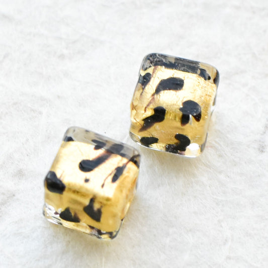 　ベネチアンガラスビーズ　キューブ型　ゴールドドット模様