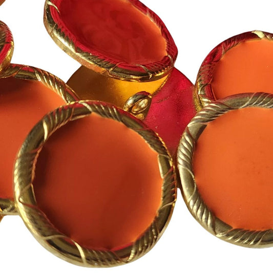 フランスのヴィンテージボタン　ラウンド型　メタル　サーモンピンク