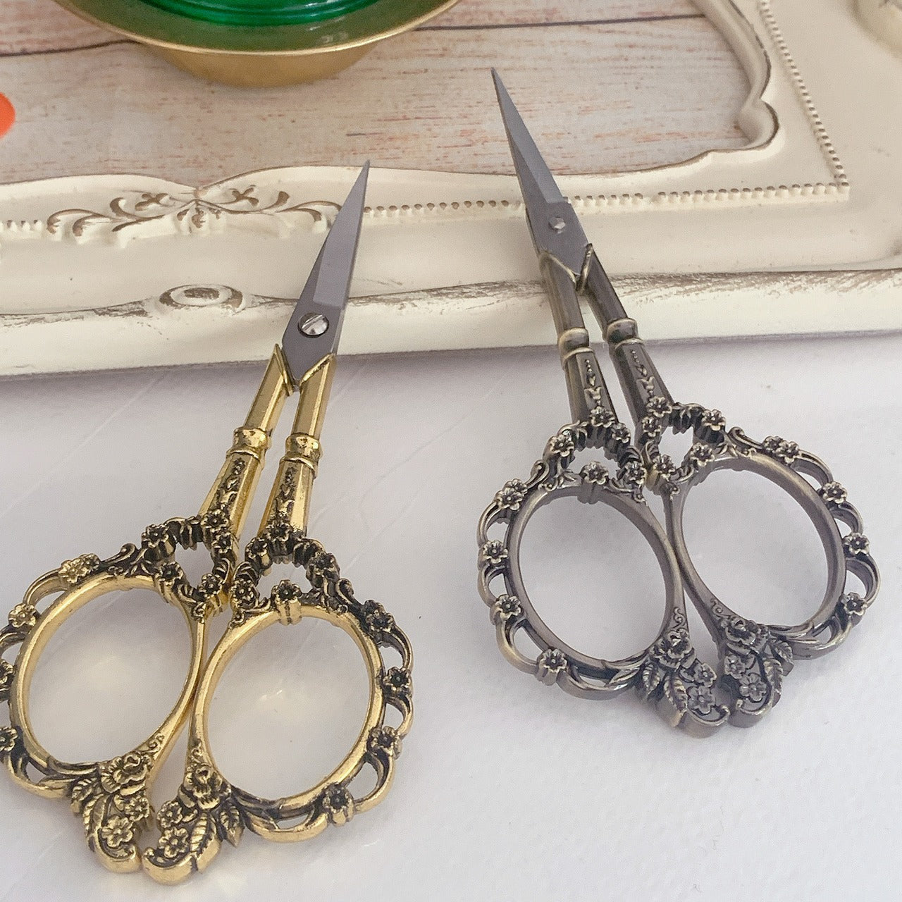 デザインシザー　おしゃれハサミ　花柄　オシャレハサミ アンティーク風ハサミ