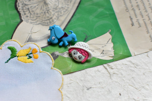 昭和レトロ　目玉が動くボタン　レア　ヴィンテージ　おすそわけシリーズ　女の子　もしくは　犬　好きな模様をお選びください