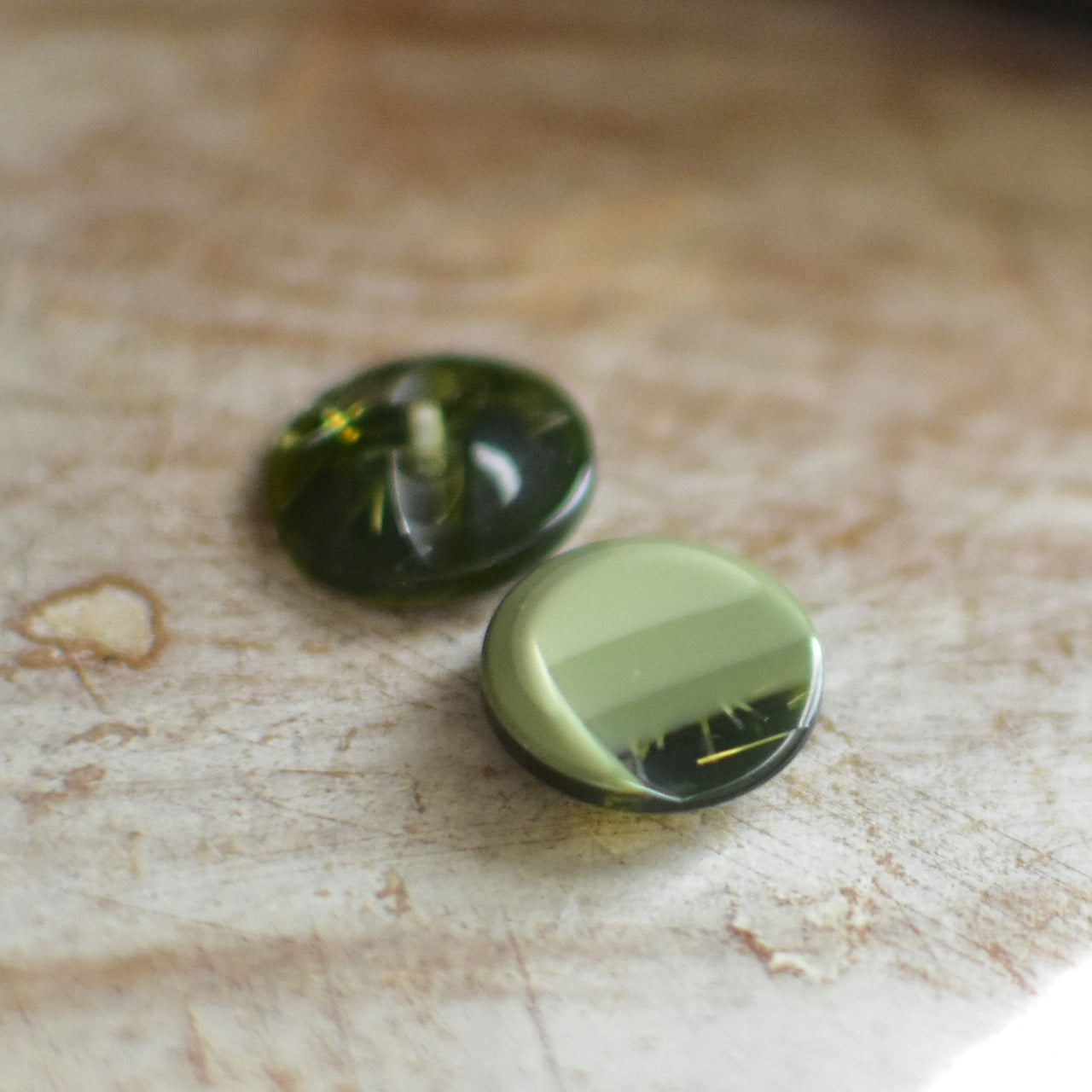グリーンボタン　2つセット　ヴィンテージボタン　日本製　