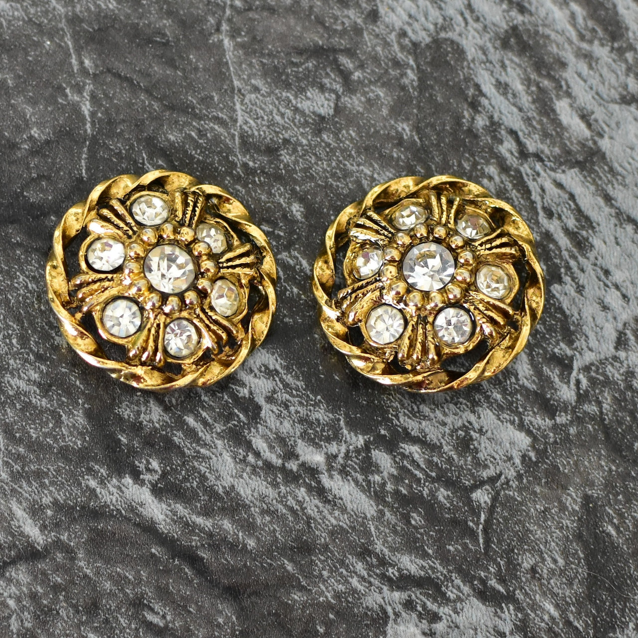 2個セット　ヴィンテージ　ラインストーン付ボタン　金属製　