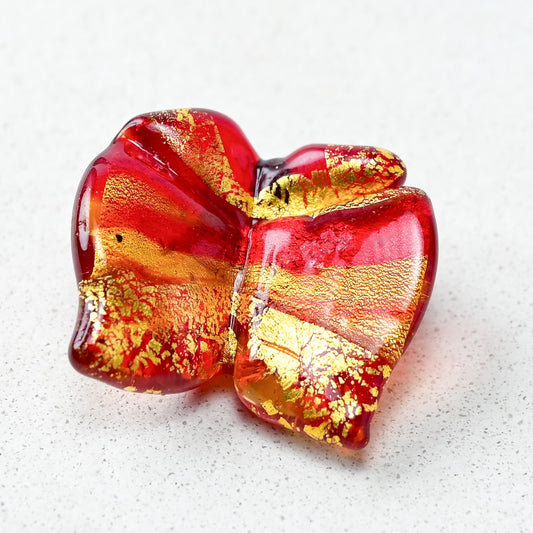 ベネチアンガラスビーズ　ちょうちょの形のビーズ　20ミリ