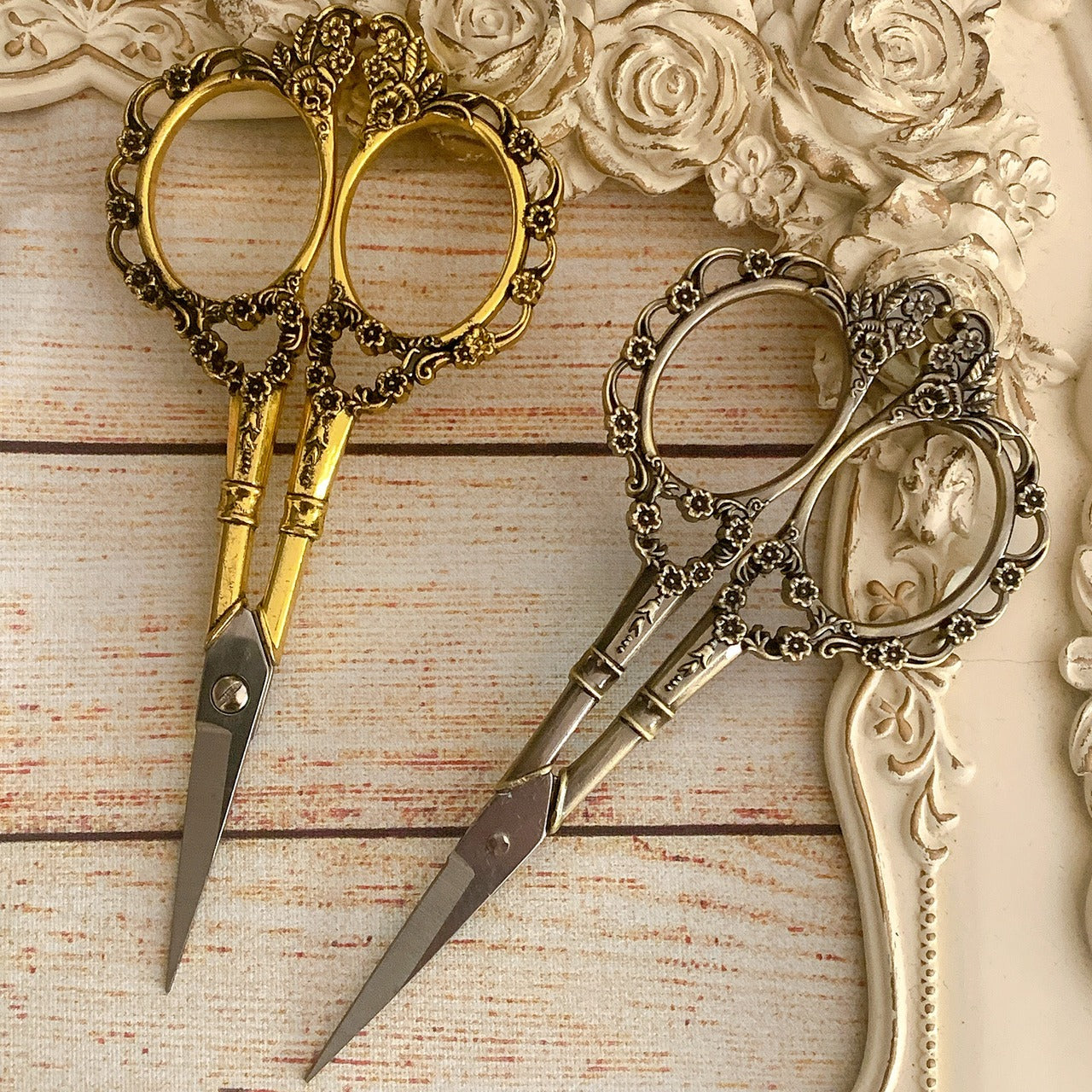 デザインシザー　おしゃれハサミ　花柄　オシャレハサミ アンティーク風ハサミ