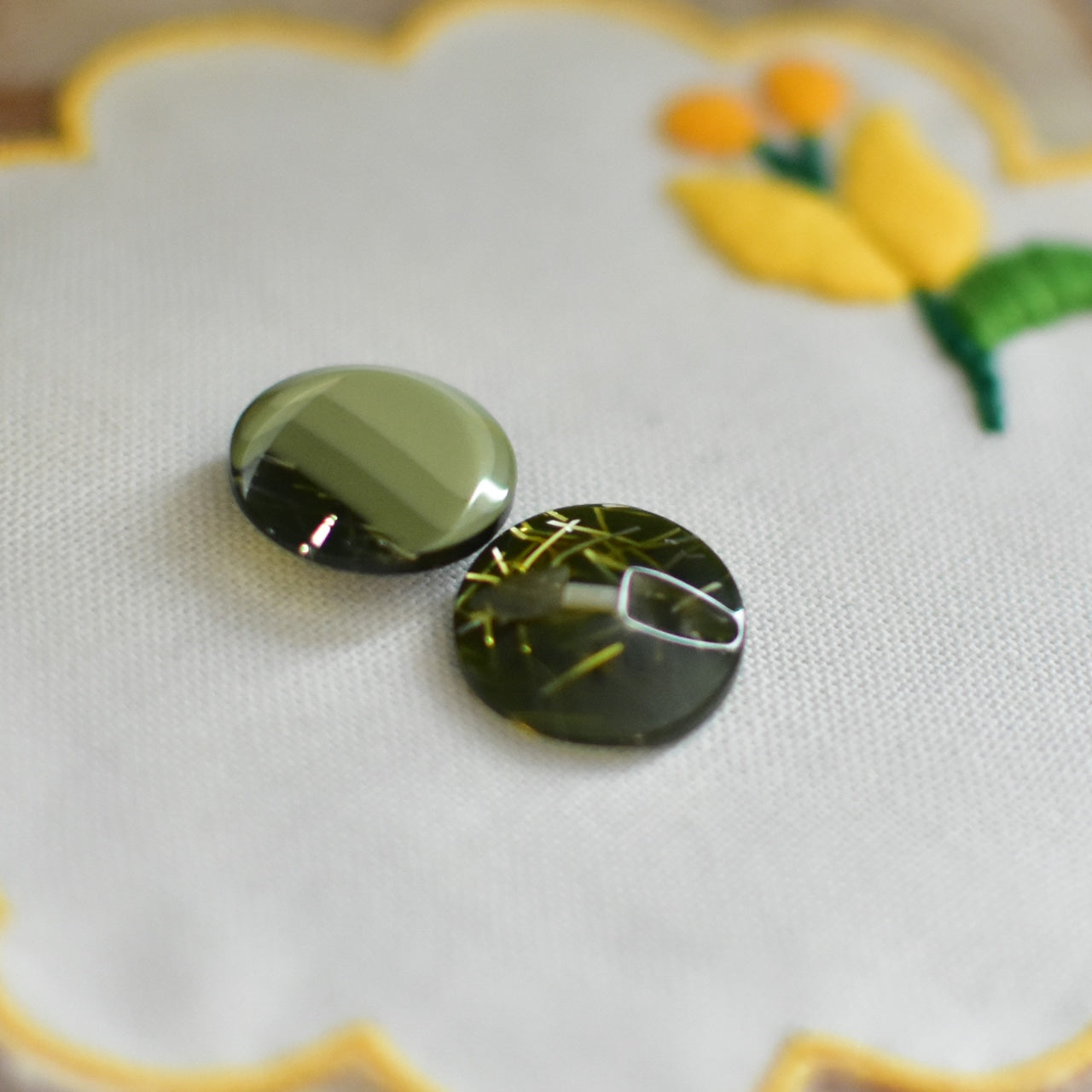 グリーンボタン　2つセット　ヴィンテージボタン　日本製　