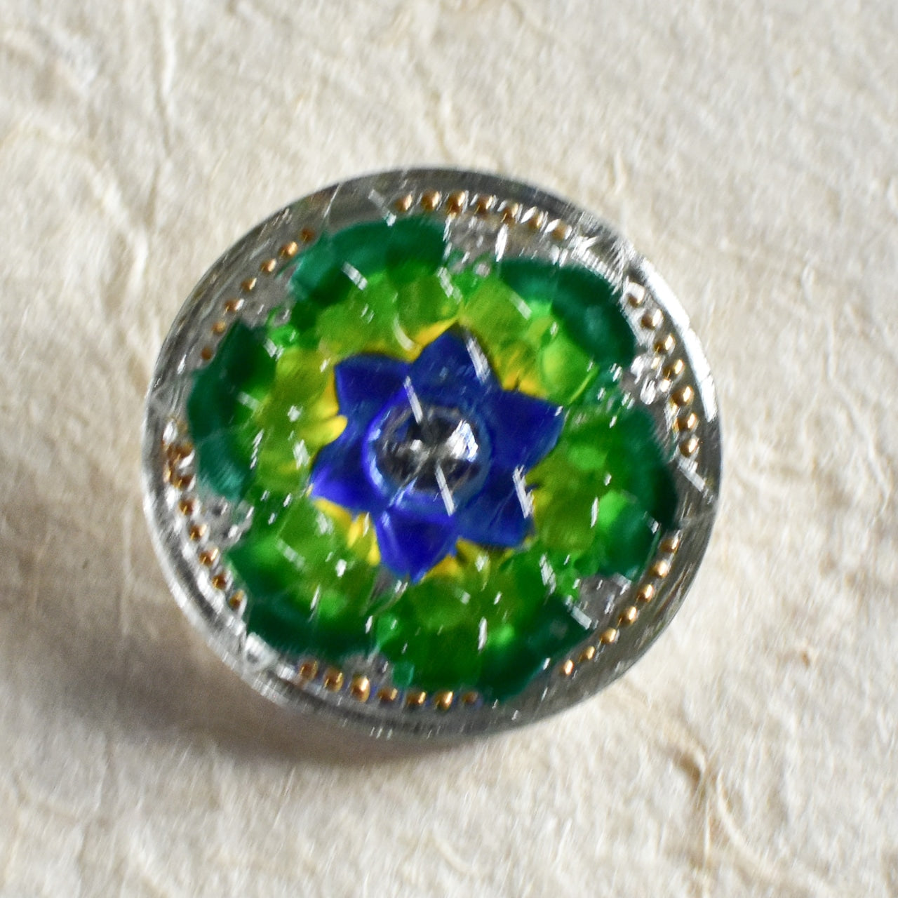 ハンドペイントボタン　32ミリ　チェコボタン