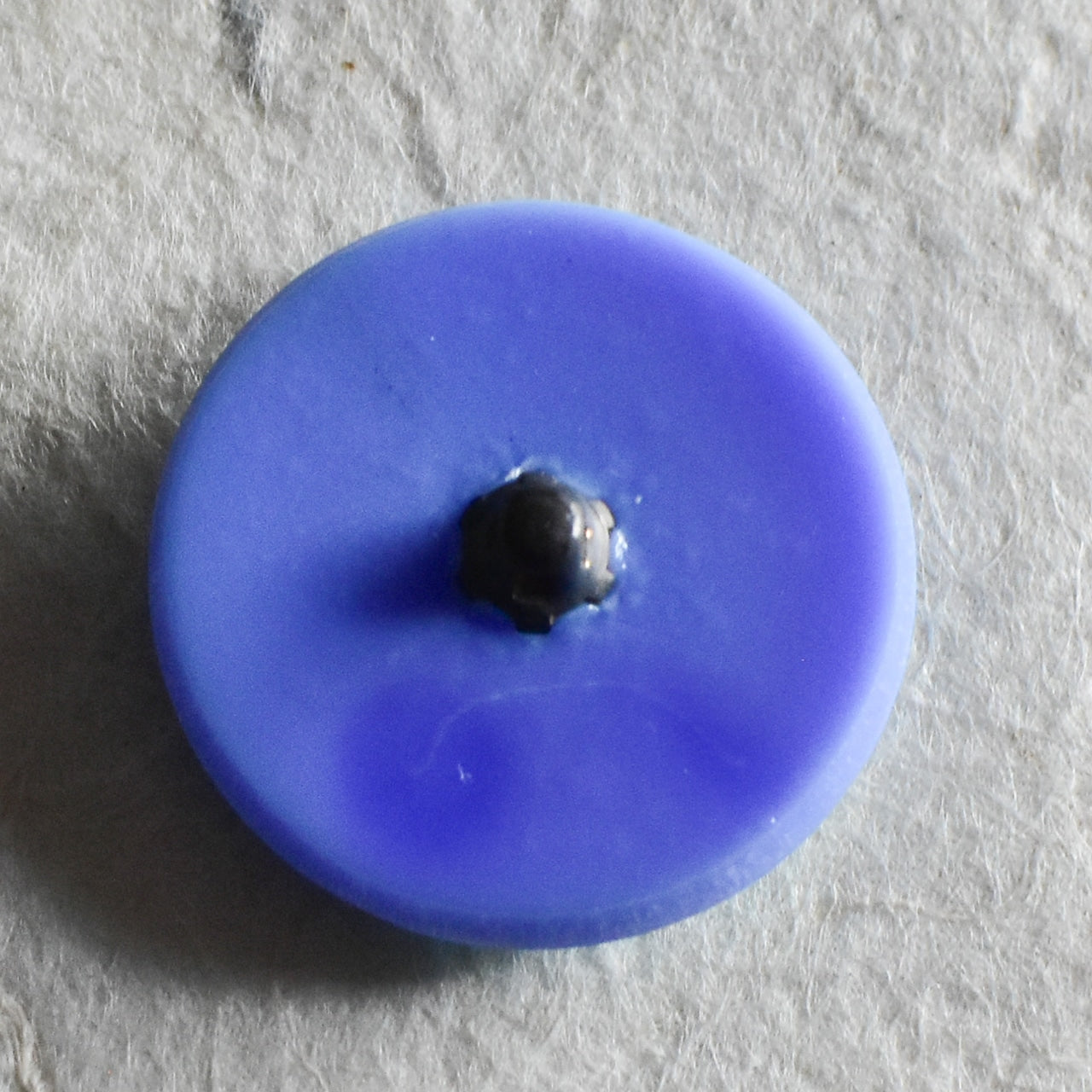 アンティークチェコガラスボタン 鳥　27ミリ　ガラス製　チェコボタン　ブルー