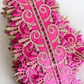 ピンク×ゴールドの刺繍レースリボン（幅5.5cm・1メートル）