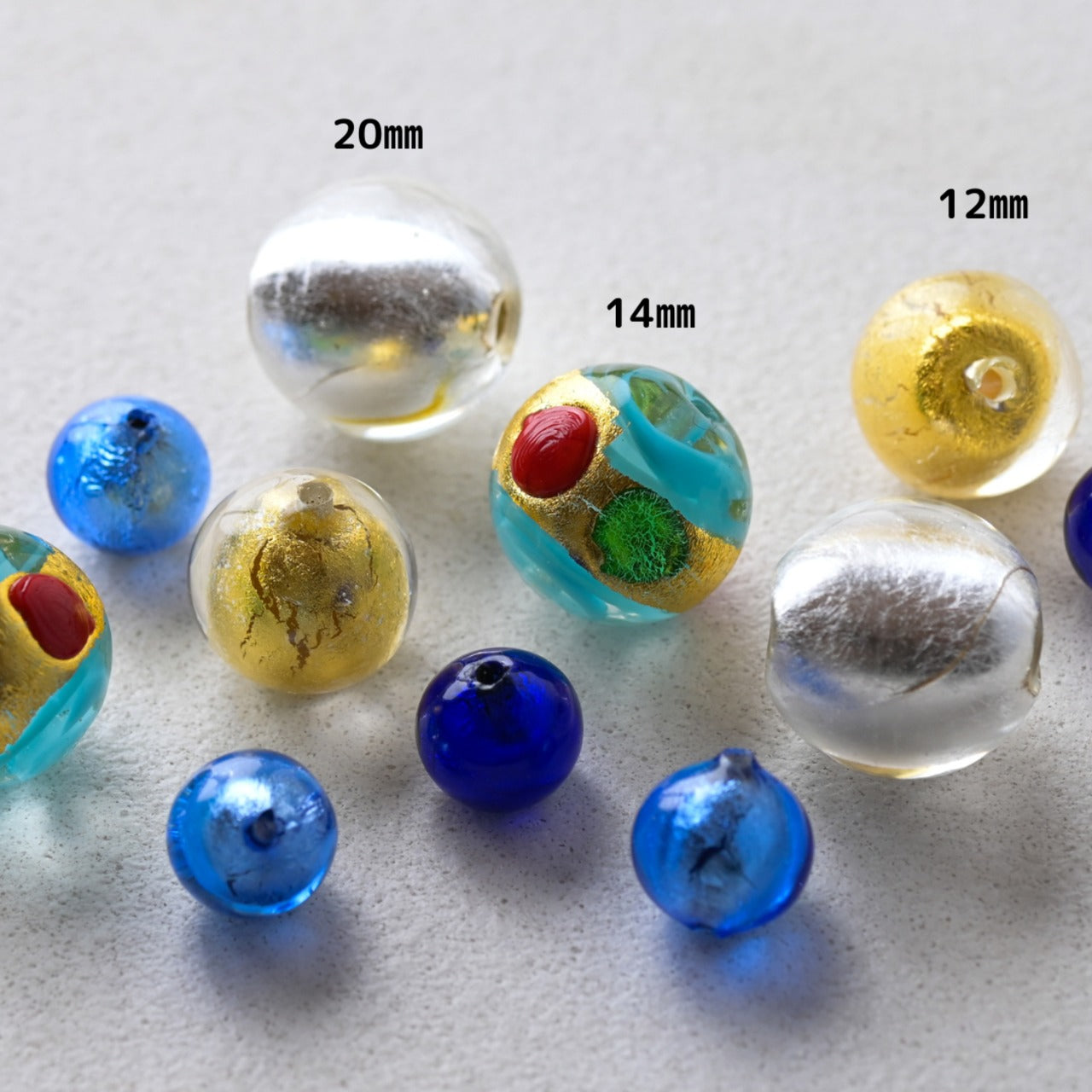 ベネチアンガラスビーズ　12㎜　ゴールド　丸形