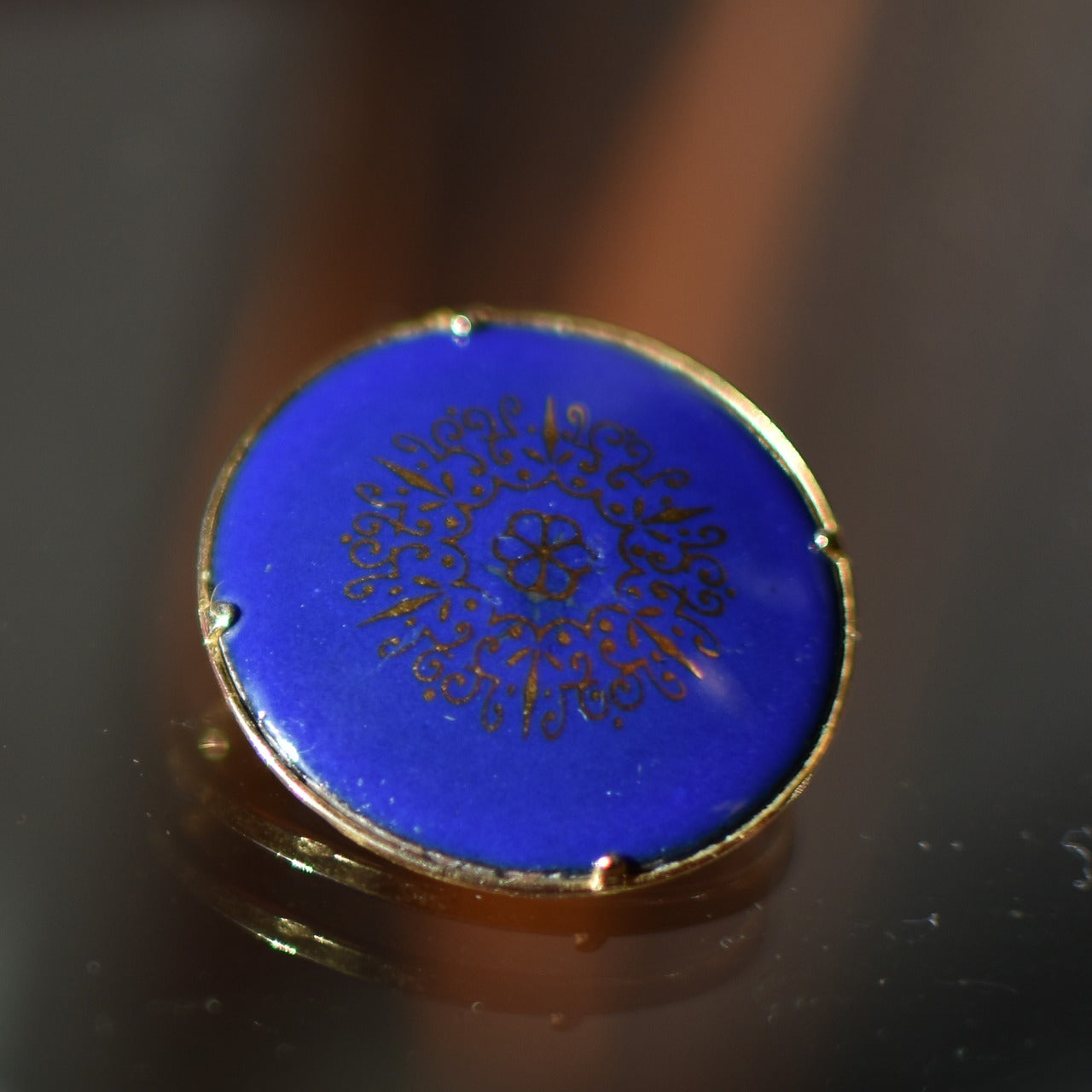 ブルーのブローチ　幾何学模様　青のブローチ　