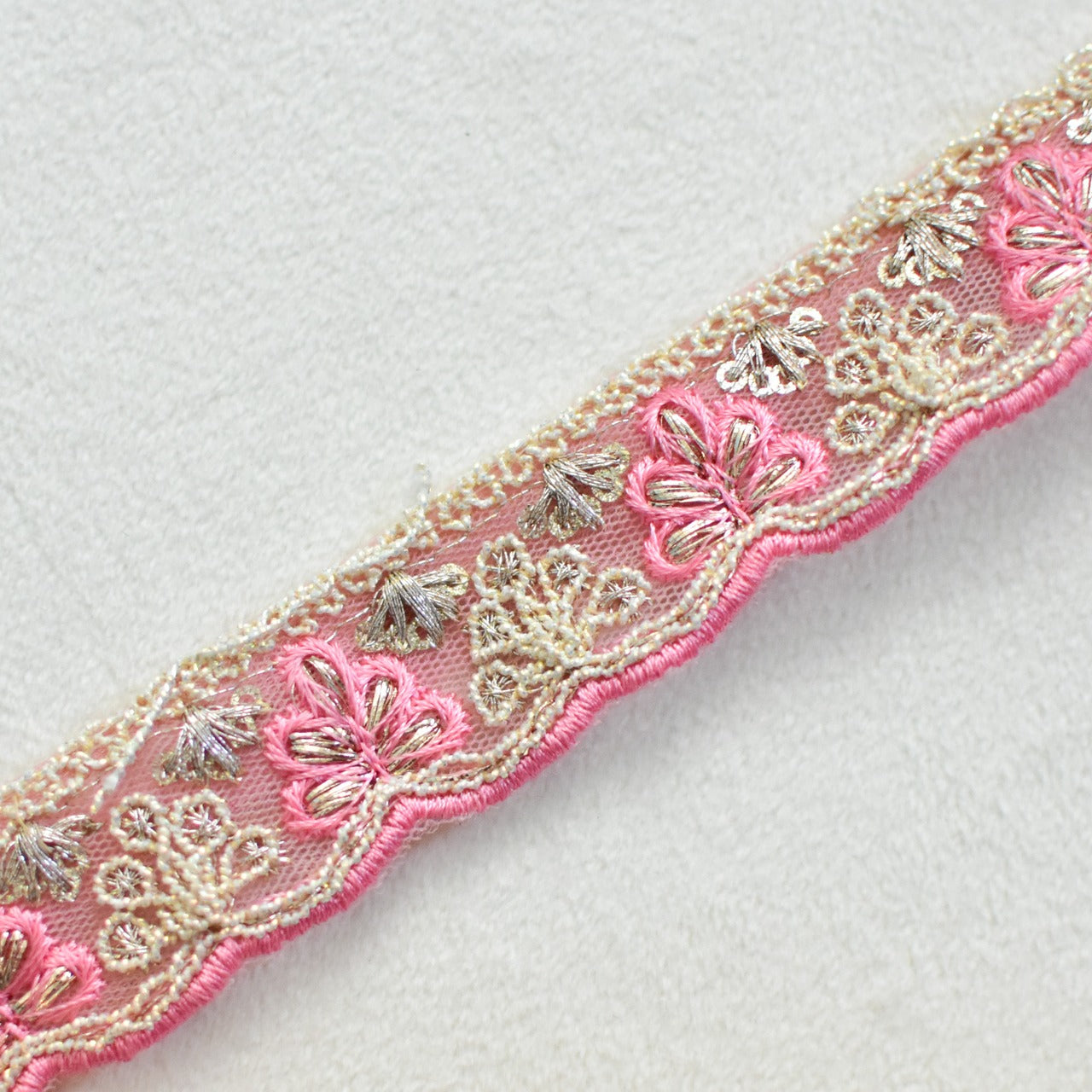 インドの刺繍リボン（お好きな柄を1メートル）