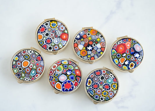 ミルフィオリ模様が可愛い　ビーズ入れにもおススメ!ベネチアンガラスの小さなピルケース