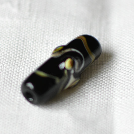 チェコ　ヴィンテージビーズ　ドット柄 　円柱形　シックな柄