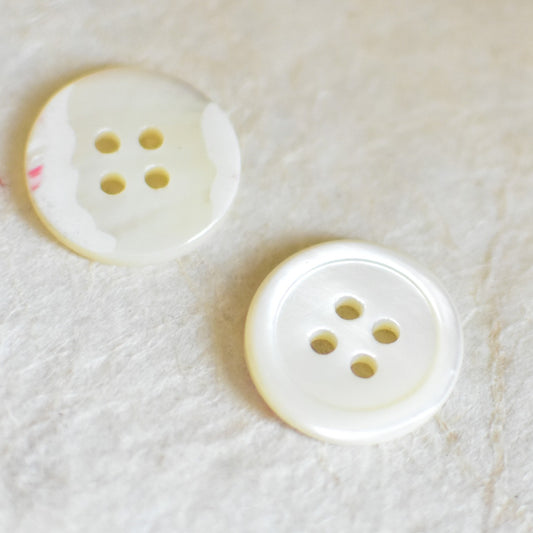20ミリ　日本製　貝ボタン　　デッドストック　２個セット