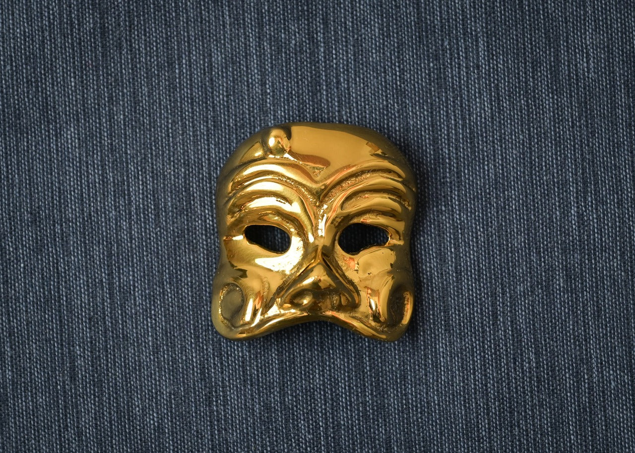 真鍮製　ベネチアンマスクの形の置物　個性的アイテム　レア品