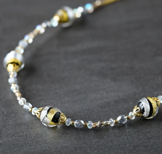 シックなベネチアンガラスのネックレス　プレゼント