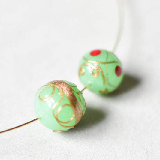 2個セット　特価品　ベネチアンガラスビーズ　ペールグリーン