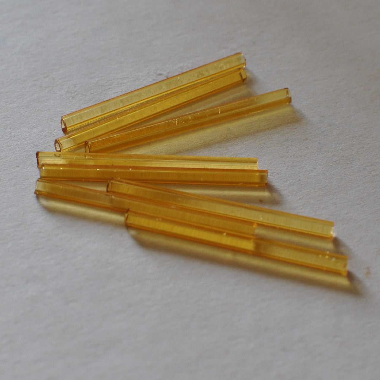 竹ビーズ ムラーノガラス 　ライトアンバー　1950年代 　10本